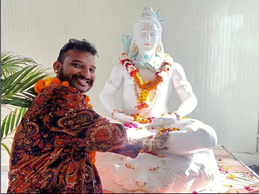 rasik-radhakant-retiro-india-espanol